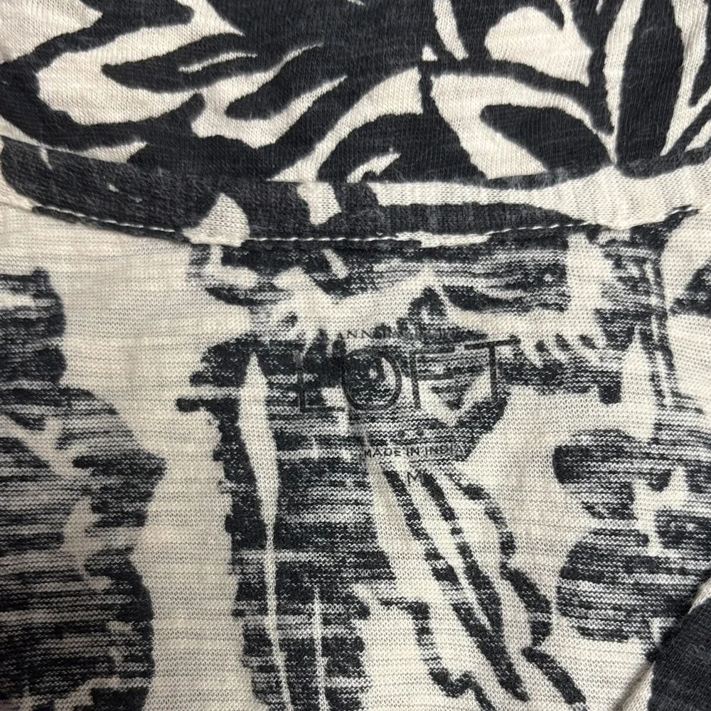 Y2K LOFT Black and Cream Floral Blouse - Picture 14 of 15